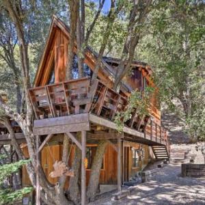 Updated Tree House Pine Mtn Club Cabin by Trails