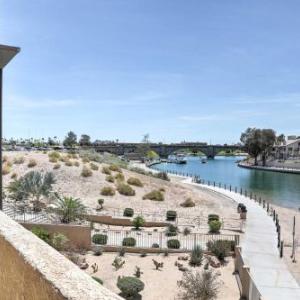 Waterfront Lake Havasu Condo with BBQ and Pool Access!
