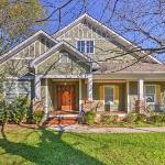 Charlotte Home wDeck in NoDa District - Near UNC!