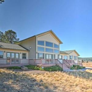 Expansive Flagstaff House 9Mi to Skiing and Downtown