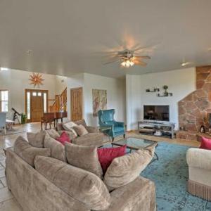 Flagstaff Home with Mtn Views 5 Mins to Snowbowl!