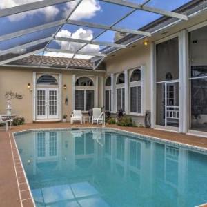 Stylish Palm Beach Gardens Apartment with Pvt Pool!