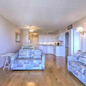 North Wildwood Beach Condo Steps from Jersey Shore