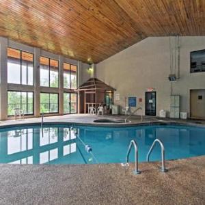 Pigeon Forge Condo with Indoor Pool by Dollywood!