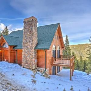 Idaho Springs Cabin with Views - 3 Mi to Echo Mtn!