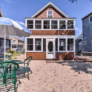 Beachfront Cottage with Porch on Long Island Sound