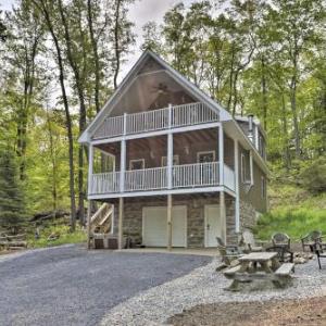 Cozy Old Forge Home with 2 Porches Fire Pit Hot Tub