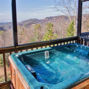 Smoky Mtn Cabin with Hot Tub and View 6Mi to Dollywood