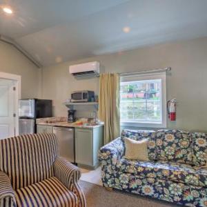 Cozy Cottage with Pool Access in Downtown Branson!