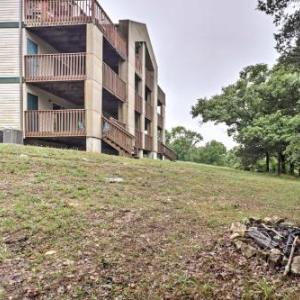 Branson Condo with Pool Access - Walk to Table Rock!