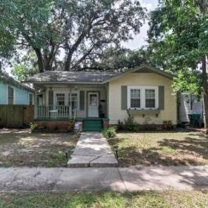 Cozy Gulfport Home Walk to Beach Marina and Casino