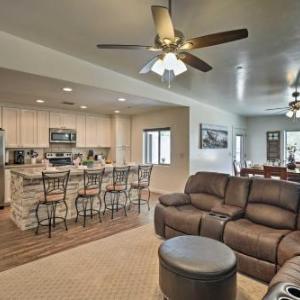 Lake Havasu Home- Walk to London Bridge and Shopping