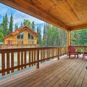 Townhome Near Kenai River with Deck and Fire Pit!