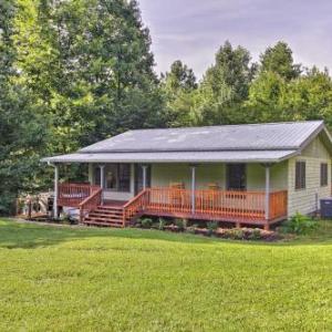 Cosby Cabin with 2 Porches Deck and Game Room!