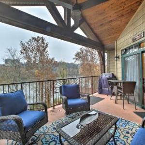 Condo Pool and Hot Tub - 3 Mi to Downtown Branson!