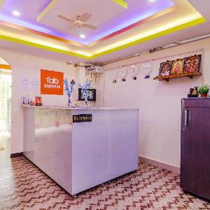 FabHotel Broholic Suites-JNTU - Nr. JNTU