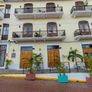 Oasis Hotel