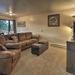 Cozy Retreat with Fire Pit - Near Mendenhall Glacier