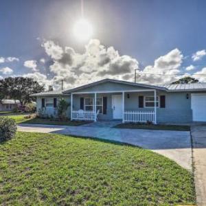 Chic Stuart Home with Porch and Patio Near the Beach