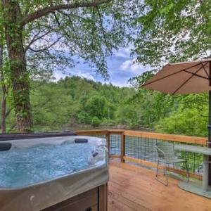 Cabin on Tuckasegee River-Mins to Bryson City