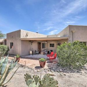 Tucson Home with Covered Patio Near Outdoor Adventure