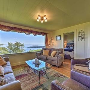 Waterfront Home - 6 half Mi to Olympic National Park!