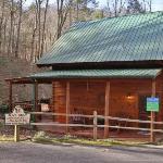 A Bit Of Heaven #252 by Aunt Bugs Cabin Rentals Sevierville Tennessee