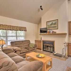 Grand Lake Condo with Fireplace Walk to Water!