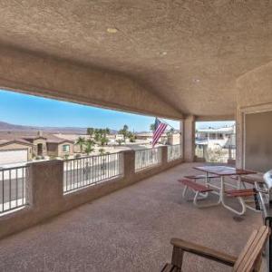 House with Grill Balcony and Views of Lake Havasu