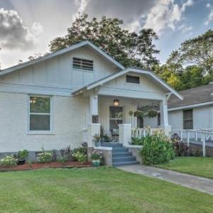 Remodeled Downtown Hot Springs Home with Porch!