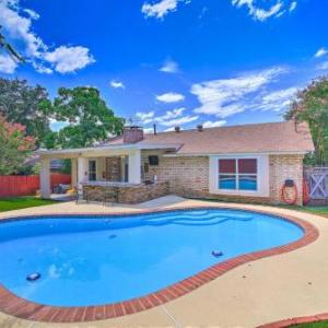 San Antonio Oasis with Yard Pool and Outdoor Bar!