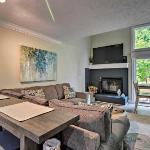 Harbor Springs Condo about 6 mi to Lake michigan