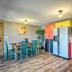 Bright Renovated Apartment with Views of Pikes Peak