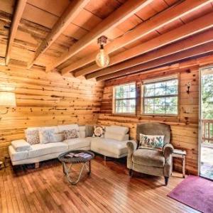 Quirky Secluded Ruidoso Cabin 18mi to Ski Apache