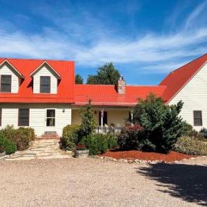 Spacious Cañon City Retreat Near Trails and Rafting!