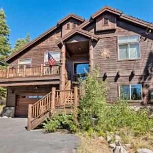 Luxe Tahoe Home Near Donner Lake Truckee and Hiking