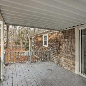 Quiet Brewster House with Deck - Mins to Bay Beaches!