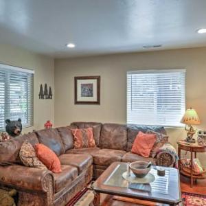 South Lake Tahoe Cabin with Hot Tub - Walk to Lake!
