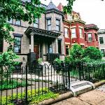 140 12TH ST SE House