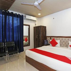 Capital O Hotel Rosewood Inn