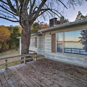 Rogers Lakefront House An Outdoorsmans Paradise!