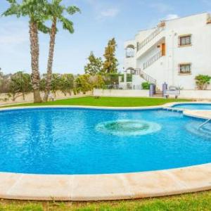 2 Bedroom Cozy Apartment In Orihuela