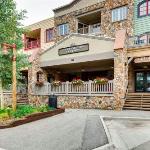 River Run Village 1 Bedroom Condo at Expedition Station walk to Gondola Keystone Colorado