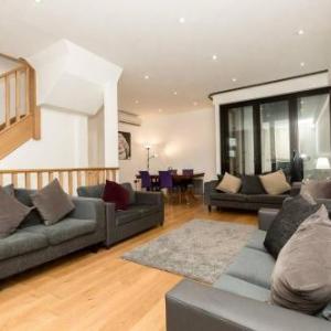 Gorgeous House In The Heart of Chelsea Sleeps 7