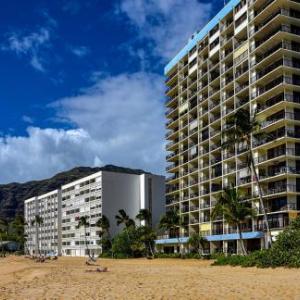 1 Bed 1 Bath Direct Oceanfront Condo on the 3rd Floor Hawaiian Princess - 305