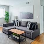 1BR Stylish Apartment Perfect for Getaway - Oakdale 201 Illinois