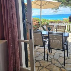 Corfu Glyfada Beachfront Apartment 2
