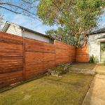 Bright & Modern Basement Apartment DT N'hood
