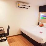 Studio 10 minutes walk to Nana BTS Skytrain