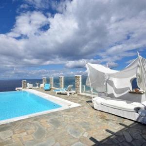 Mykonos Calypso Sunset Luxury Villa-kite surf-yoga